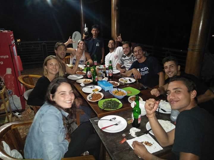 Kalak Arrys Watukarung Surfcamp酒店 外观 照片