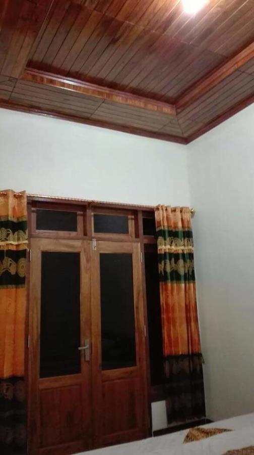 Kalak Arrys Watukarung Surfcamp酒店 外观 照片